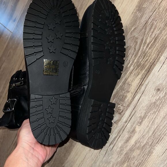 Dream Paris boots - Picture 3 of 3